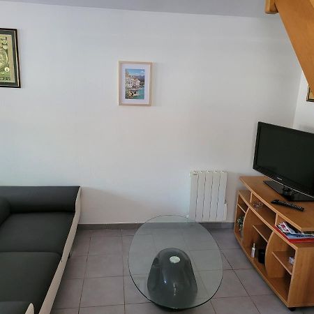 Appartement Meuble Duplex T3. Baume-les-Dames Kültér fotó
